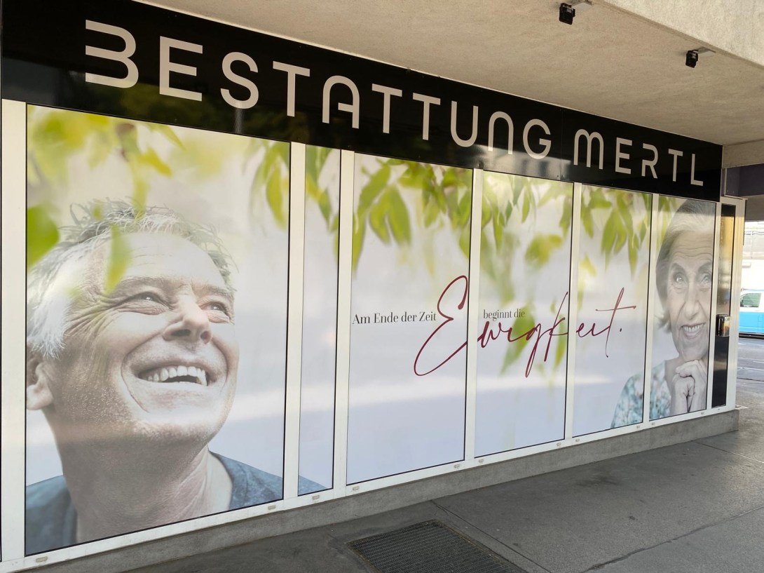 Schaufensterbeklebung Hofwiesengasse